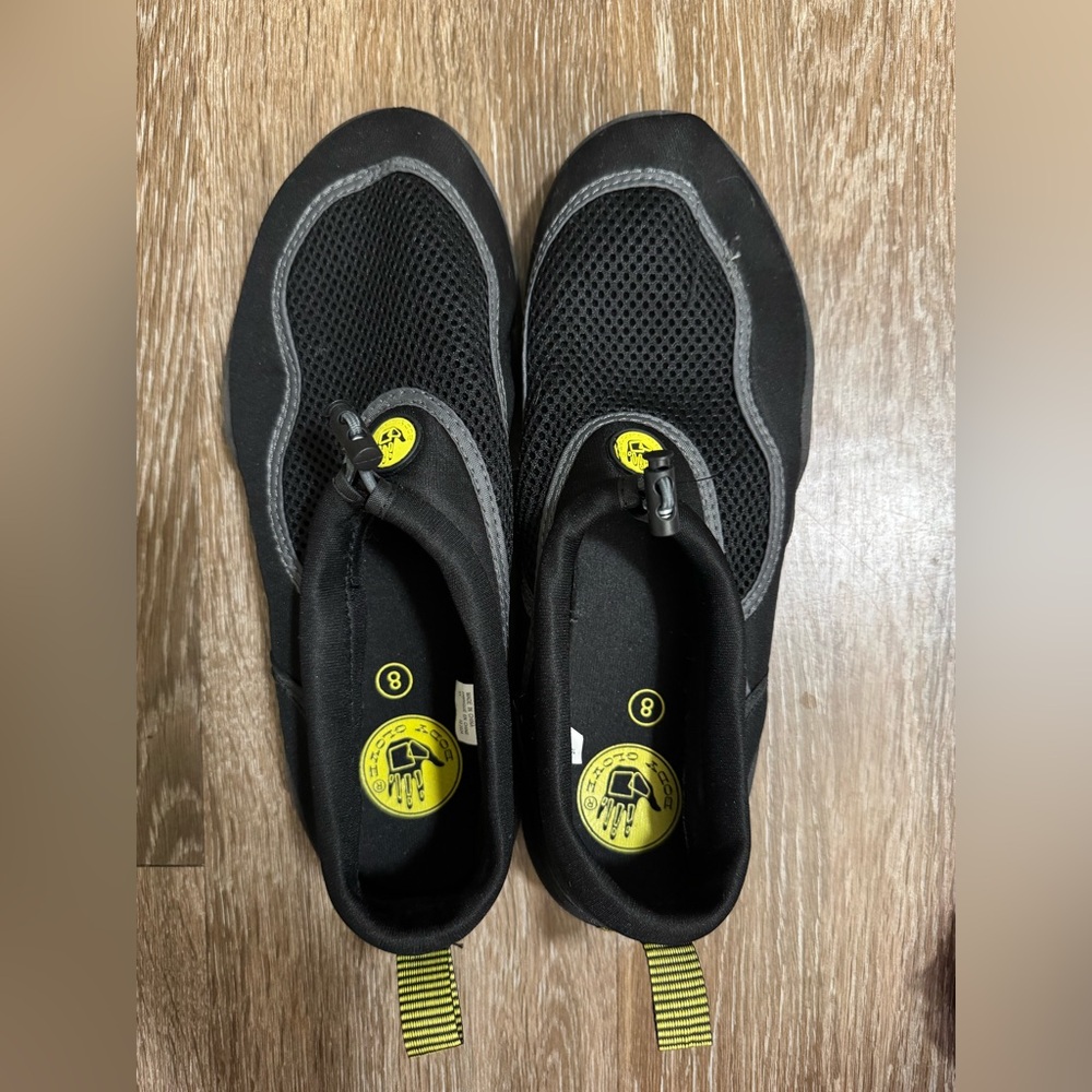Black Mesh Water Shoes with Quick Toggle Closure